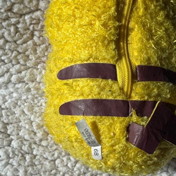 Sekiguchi Pokemon Pikachu Fluffy stuffed Yellow Pikachu Plush Keychain - Picture 9 of 9